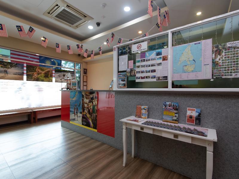 OYO 89344 Labuan Avenue Hotel Buitenkant foto