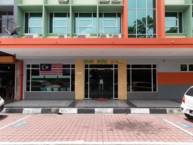 OYO 89344 Labuan Avenue Hotel Buitenkant foto